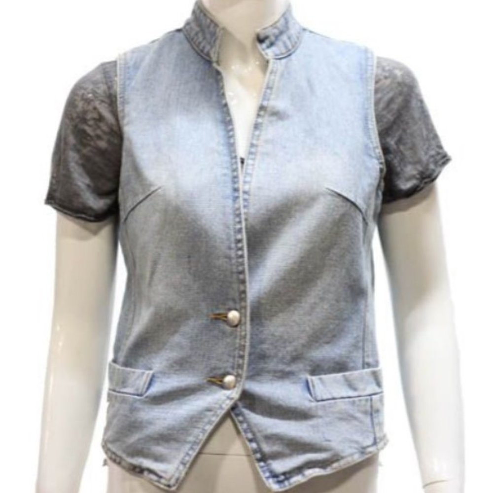 Women's Denim Vest With Multiple Pockets